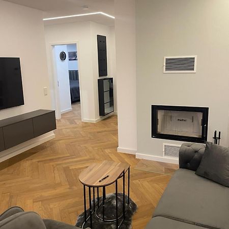 בילפלד Neubau Apartment Mit Kamin Und Terrasse In Premium Lage Parkplatz Inklusive מראה חיצוני תמונה