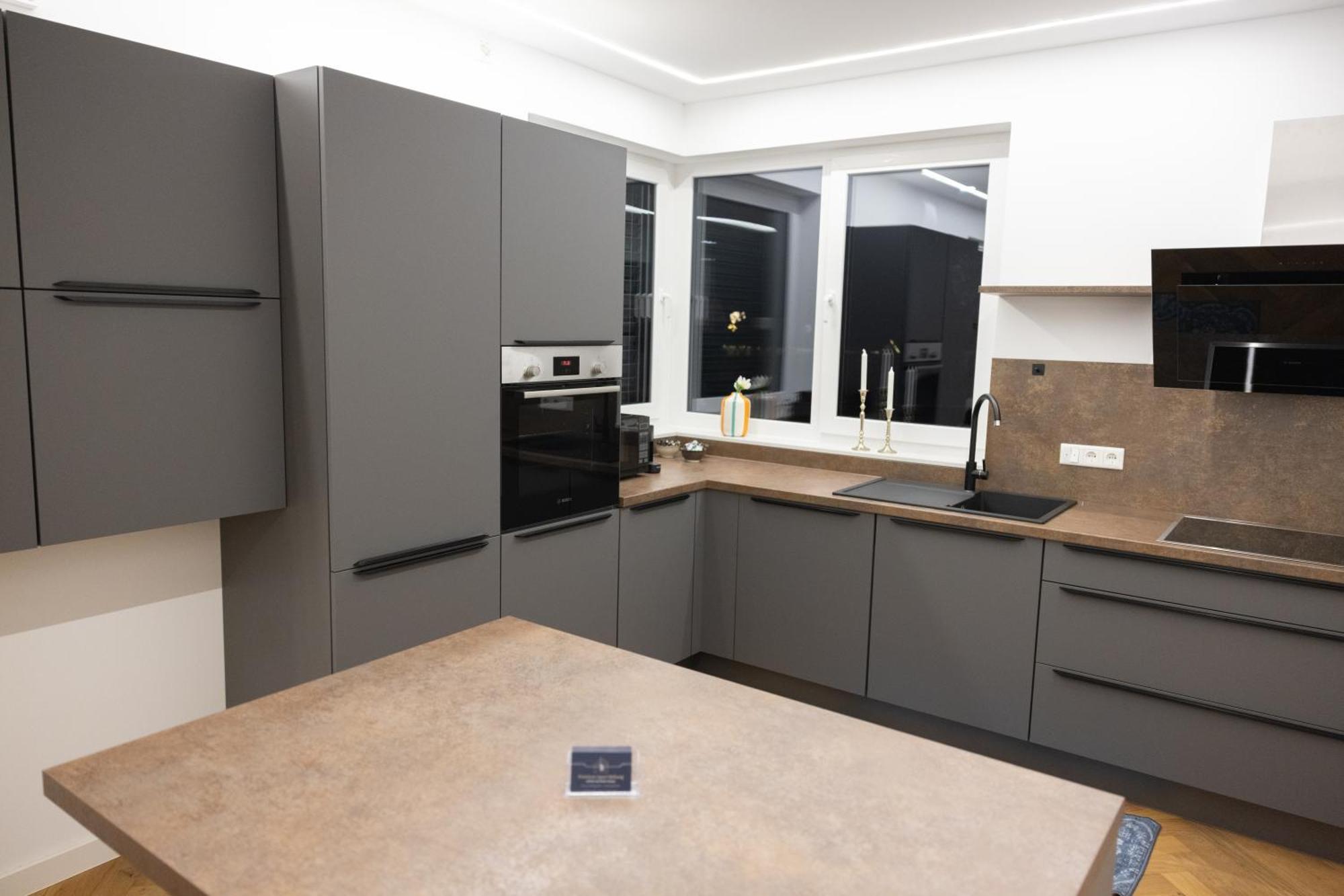 בילפלד Neubau Apartment Mit Kamin Und Terrasse In Premium Lage Parkplatz Inklusive מראה חיצוני תמונה