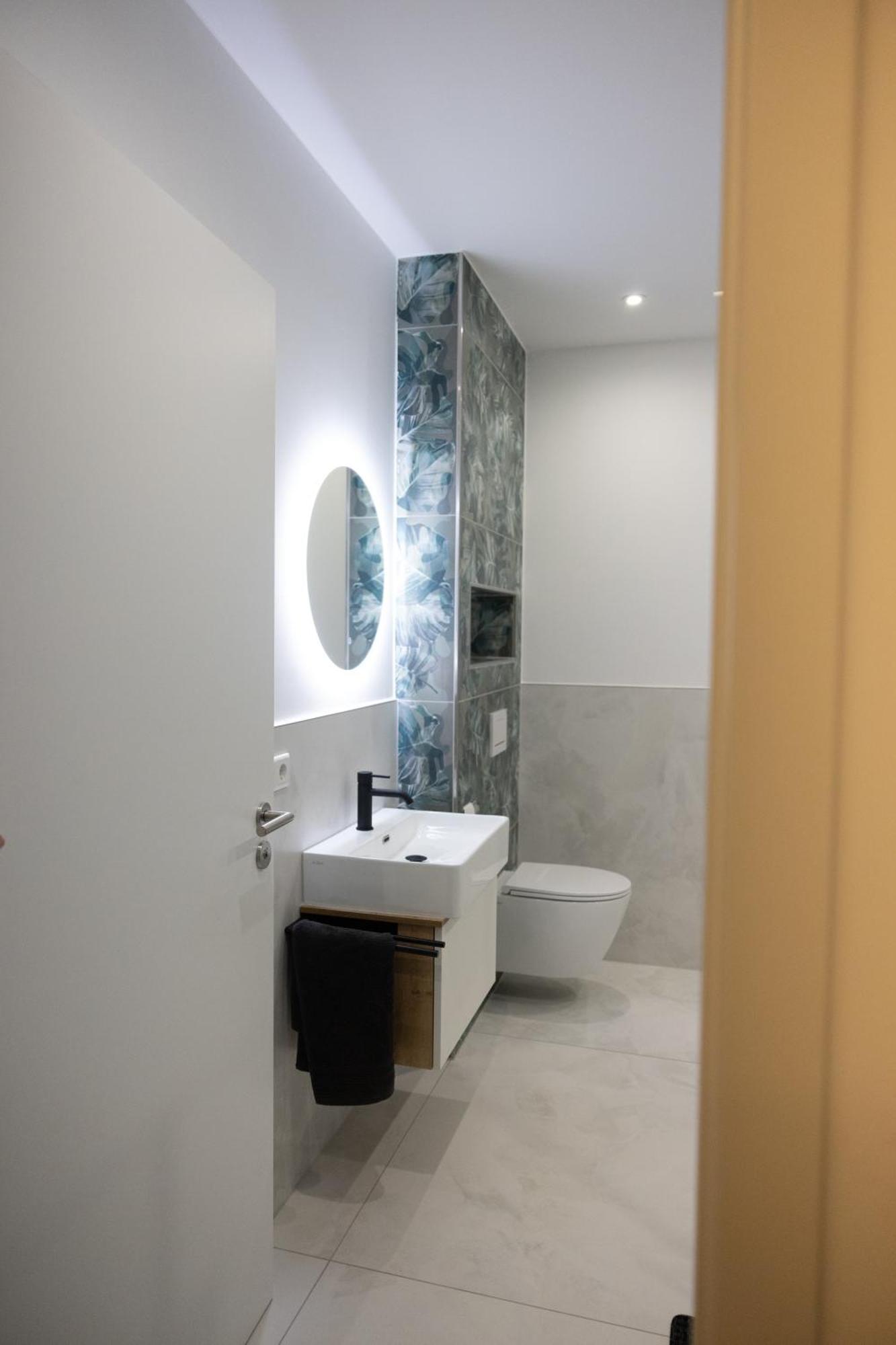 בילפלד Neubau Apartment Mit Kamin Und Terrasse In Premium Lage Parkplatz Inklusive מראה חיצוני תמונה